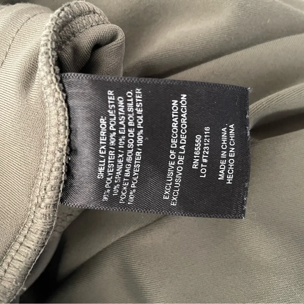 Men’s 32 Degrees Olive Green Shorts​​​​​ - Picture 7 of 7